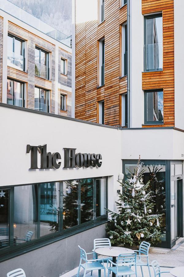 The House Zell Am Aparthotel 4*